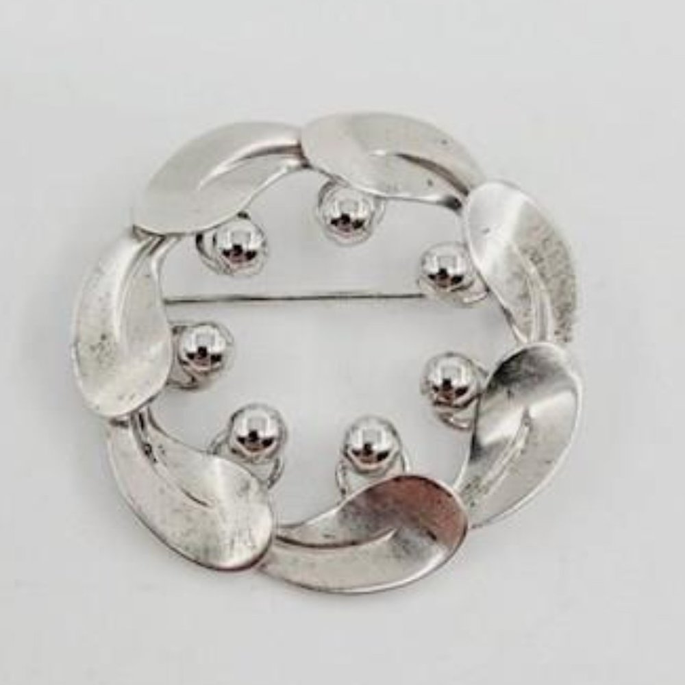 Vintage Beau Sterling Brooch